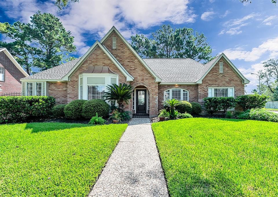 1st image of 4202 Amber Lake Dr