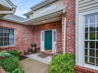 1 Bartlett Ct, Roseland, NJ 07068