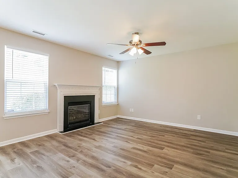 3928 Tyler Bluff Ln — Photo 4