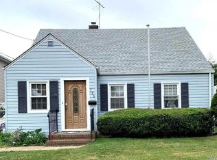 130 Haig Rd, Valley Stream, NY 11581