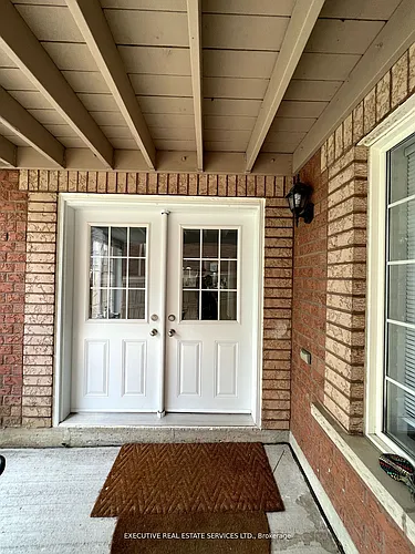 39 Stoneylake Ave #LOWER Photo 1