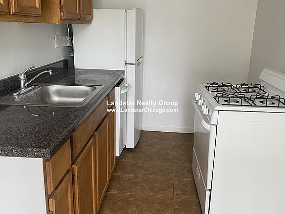 3rd image of 4866 N Magnolia Ave APT 311