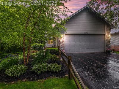 8838 Cedar Ln, Clarkston, MI, 48348