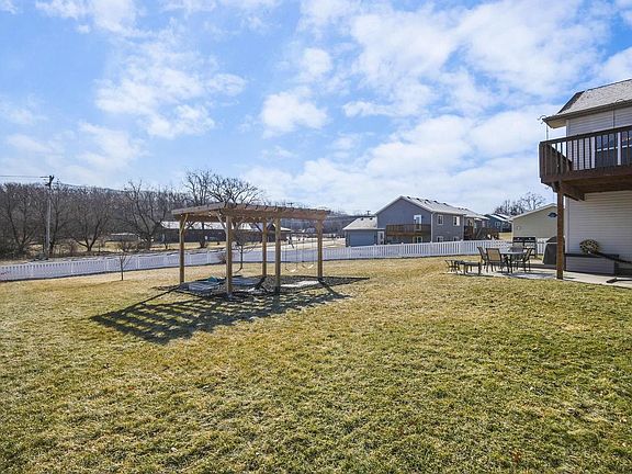 5th image of 1215 Springbrook Drive