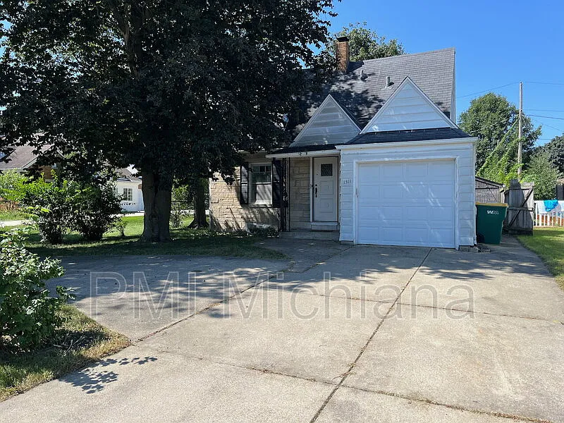2 bed, 1.5 bath, $1,400 — Photo 3