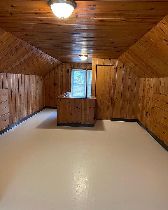 1106 Comfort St, Lansing, MI 48915 Zillow