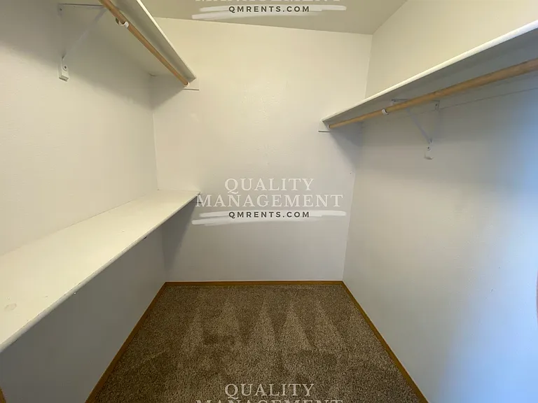 920 N Horton St — Photo 6
