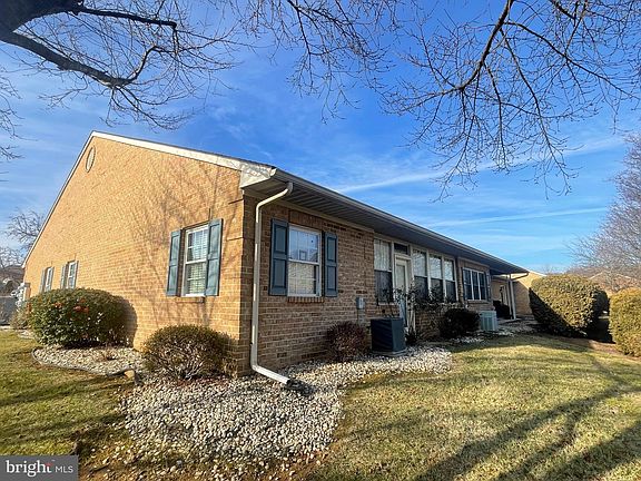 5th image of 82 Sunbrook Ln #169