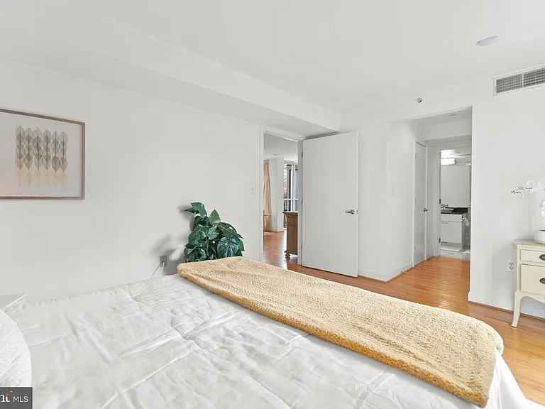 1441 Florida Ave NW #2B — Photo 15