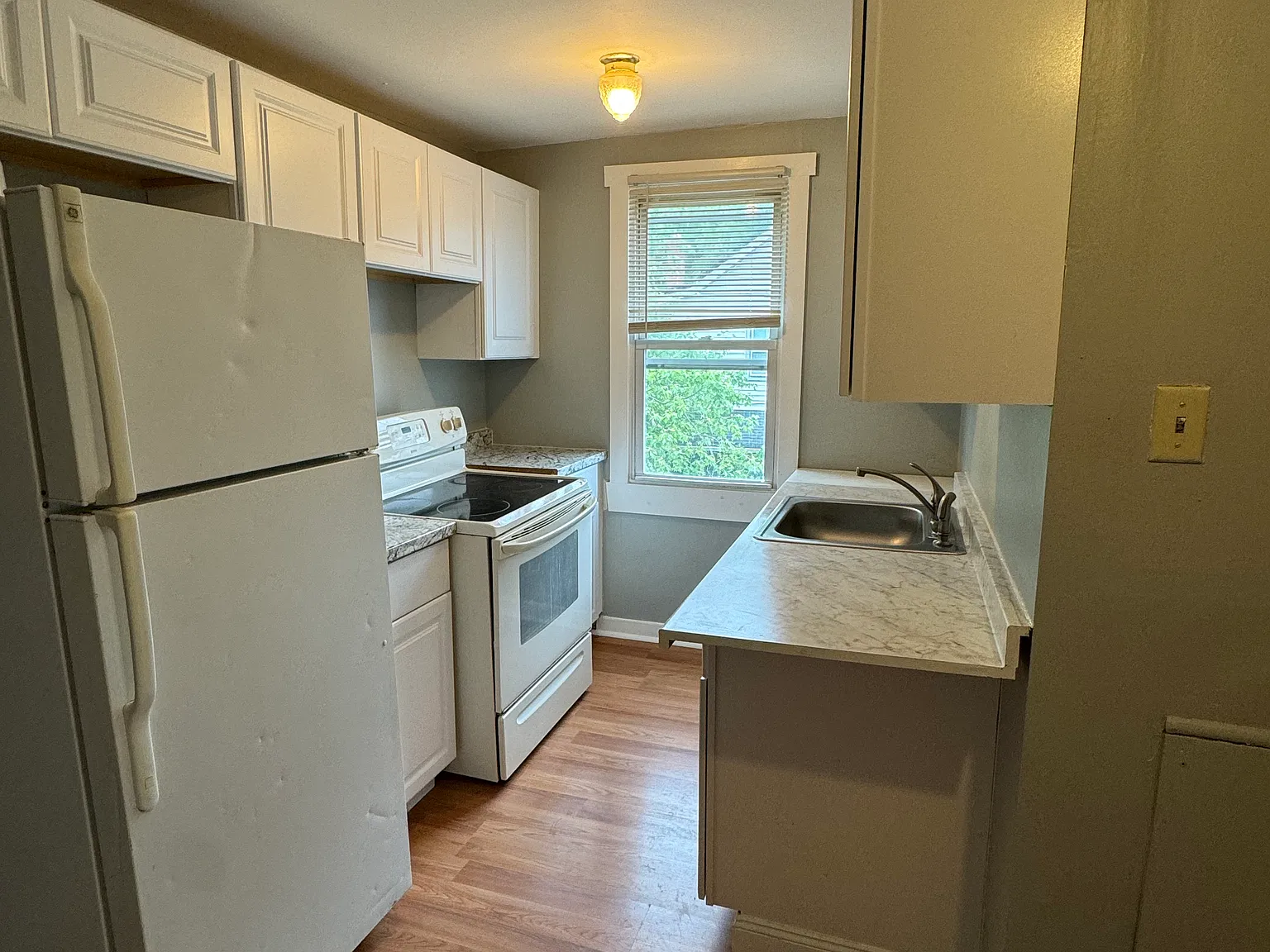 46 W Monroe St — Photo 2