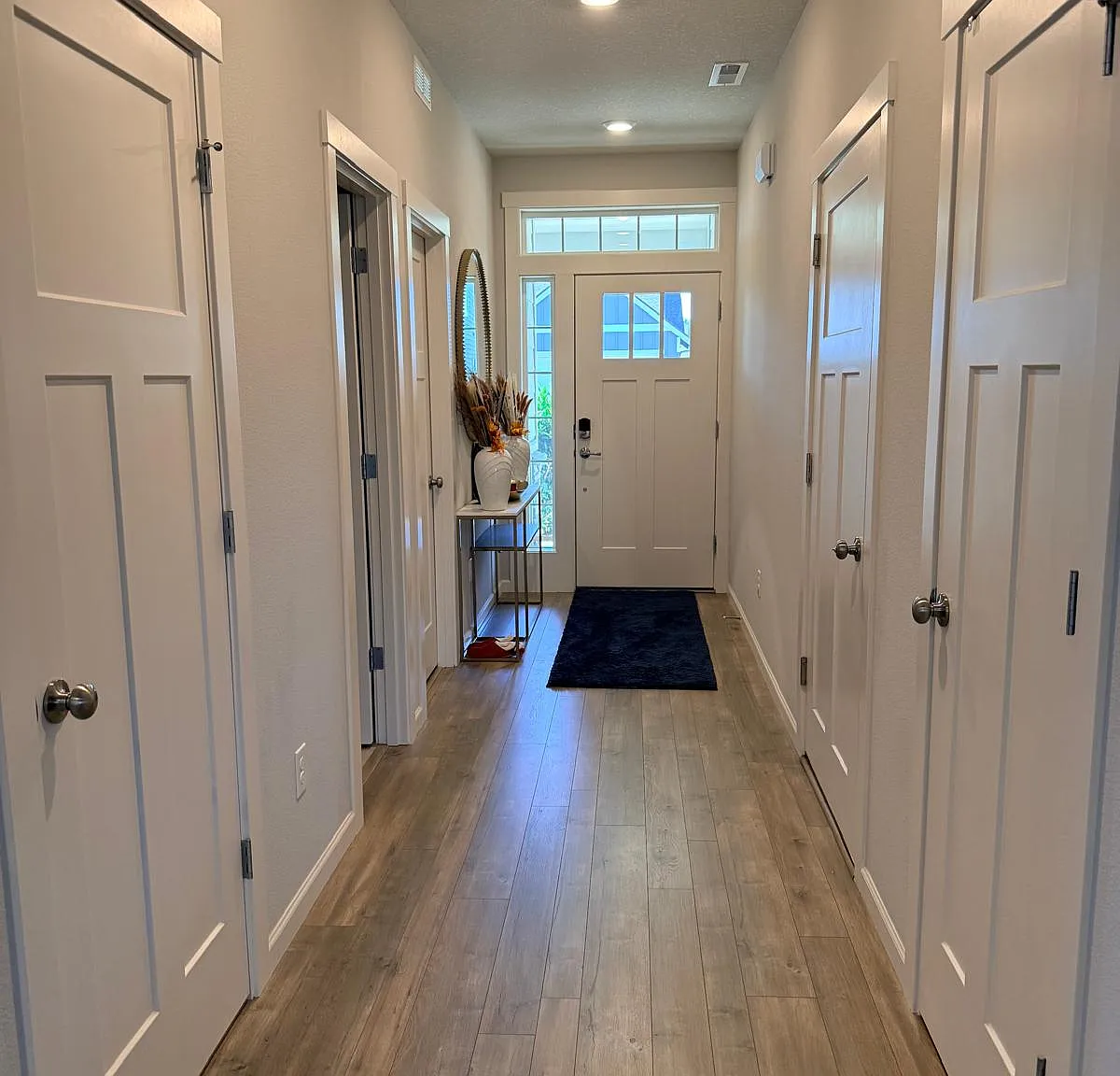 4 bed, 2350 sqft, $3,195 — Photo 4