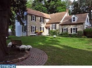 655 Mulford Rd, Wyncote, PA 19095