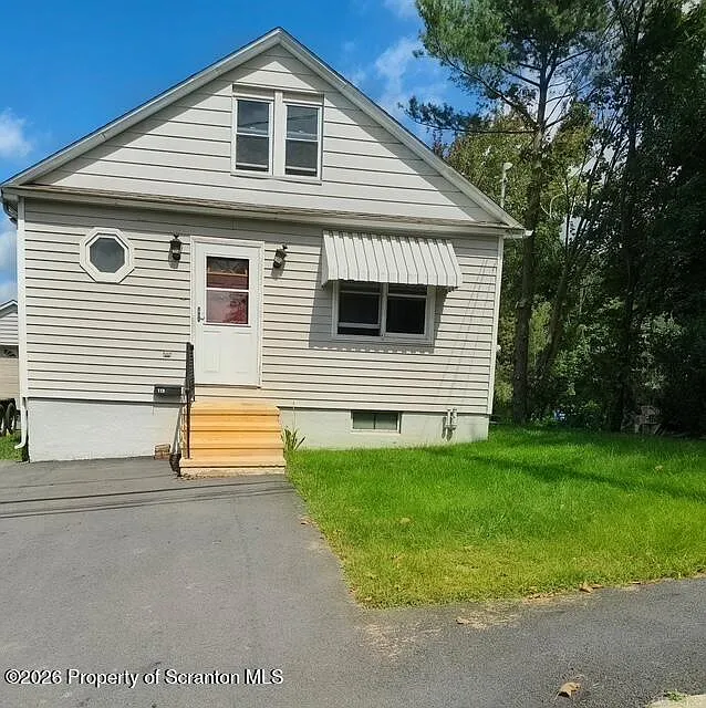 3 bed, 1.0 bath, 1191 sqft, $1,350 — Photo 1