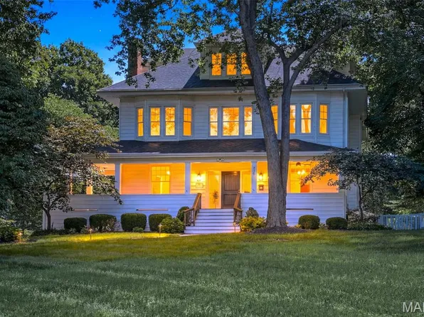 320 S Gore Ave, Saint Louis, MO 63119