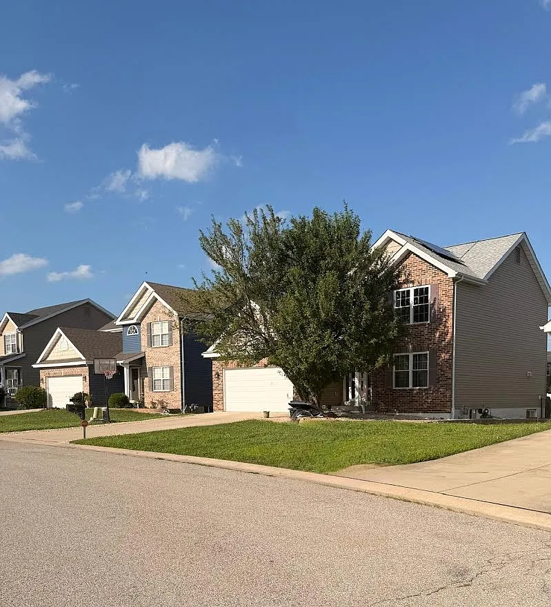850 Saybrook Falls Dr — Photo 1