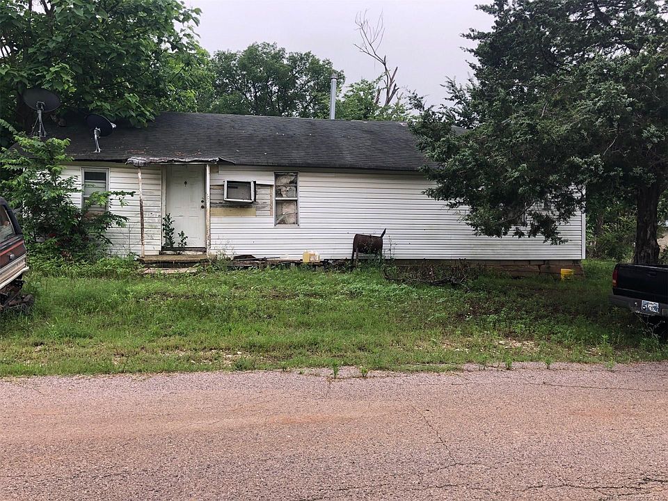 1st image of 301 NW 4th St
