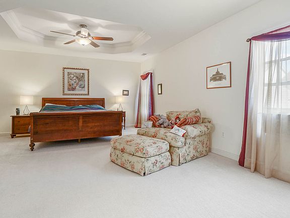 5th image of 17803 Bromfield Pl