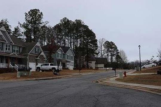5th image of 853 Brown Thrasher Way