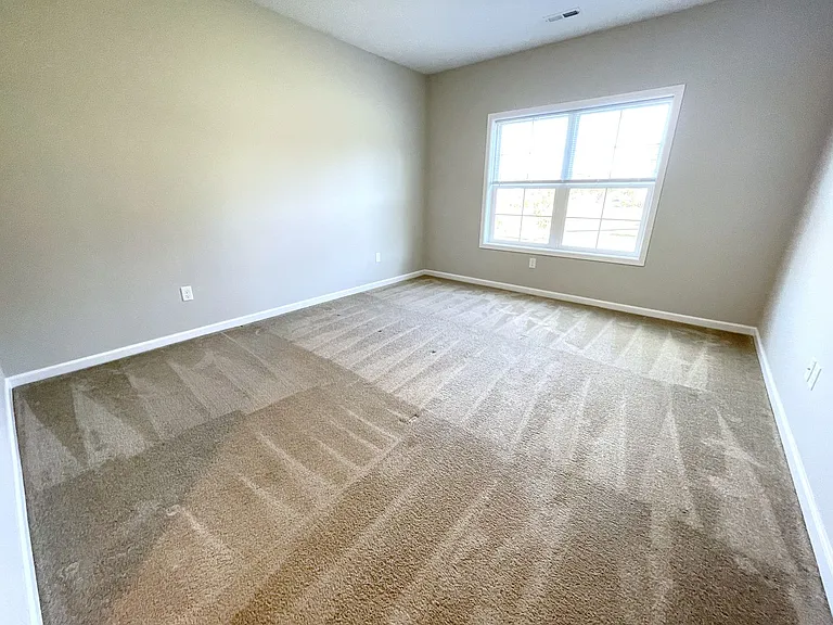 Orchard Grove Apartments — Photo 15