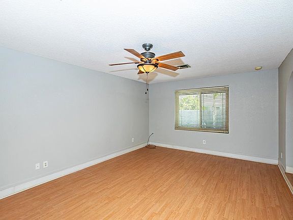 3rd image of 1069 S Appaloosa Ln