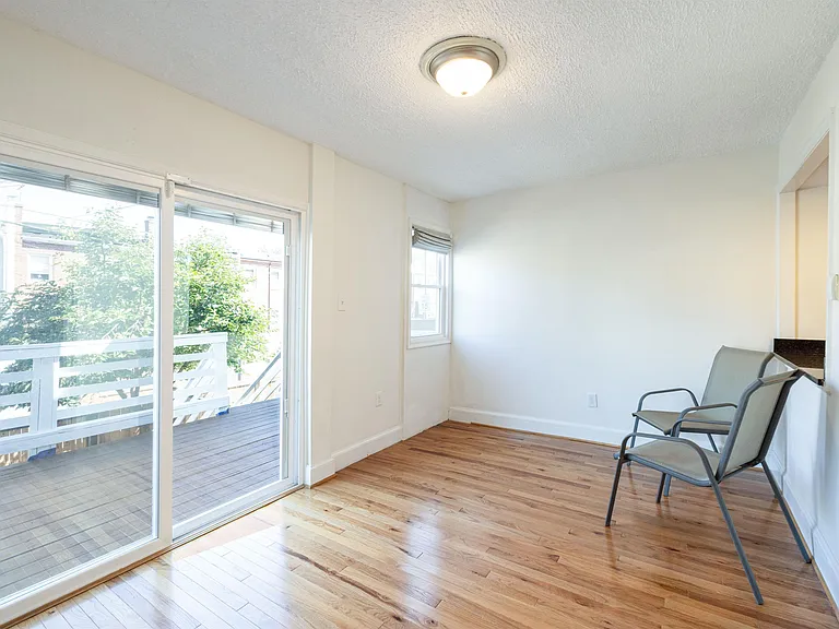 333 17th Pl NE — Photo 11