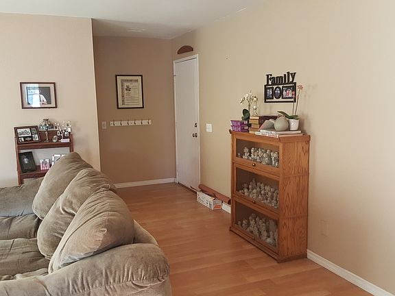 5th image of 2911 E Merion St