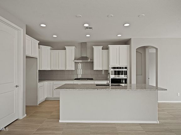2nd image of 27049 W KERRY Lane