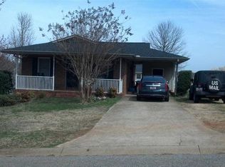 229 Ranier Dr, Inman, SC 29349