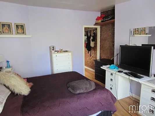 Rented by Miron Properties | media 19