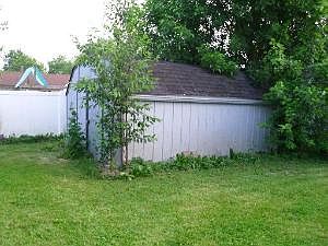 3rd image of 410 N Shabbona St