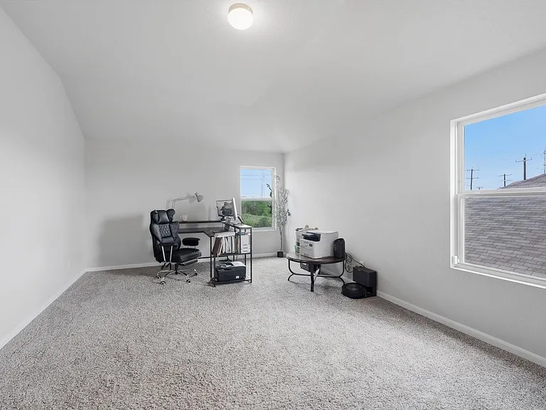 7102 Emerald Valley — Photo 16