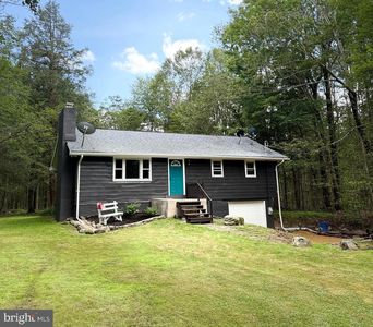 2140 Timber Lake Rd, Pocono Lake, PA, 18347