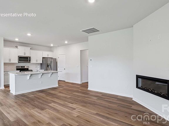 7th image of this home