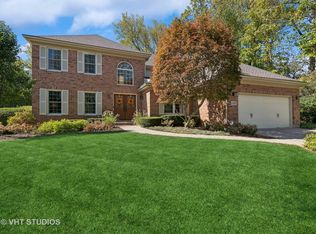1268 N Forest View Cir, Palatine, IL 60067