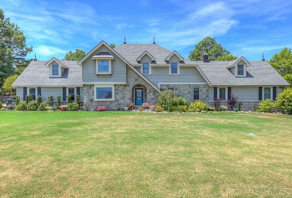 1st image of 1804 Forest Rd