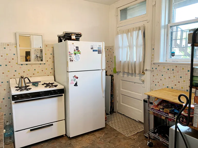 3709 N Hoyne Ave #2 — Photo 7