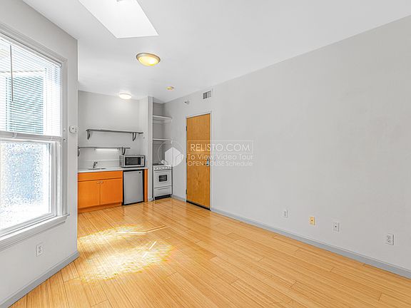 3rd image of 539 Octavia St #12