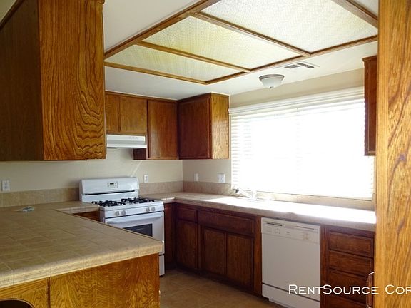 5th image of 5350 W Avenue L4