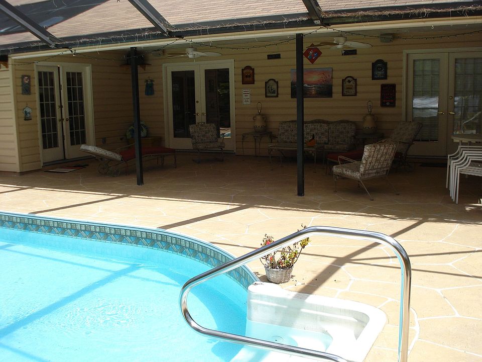 2,500sq. ft. lanai