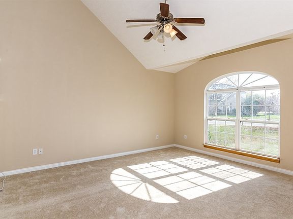 3rd image of 10778 Chestnut Heath Ct