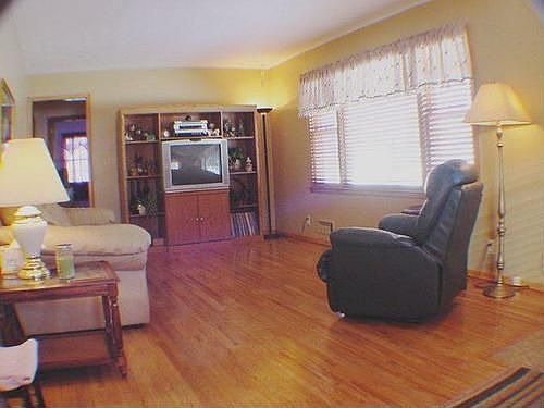 1st image of 2401 S Heights Dr NW