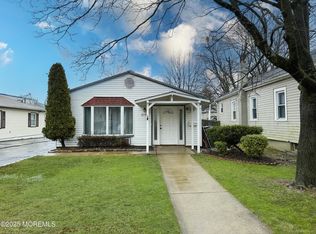 279 S Bridge Ave, Red Bank, NJ 07701