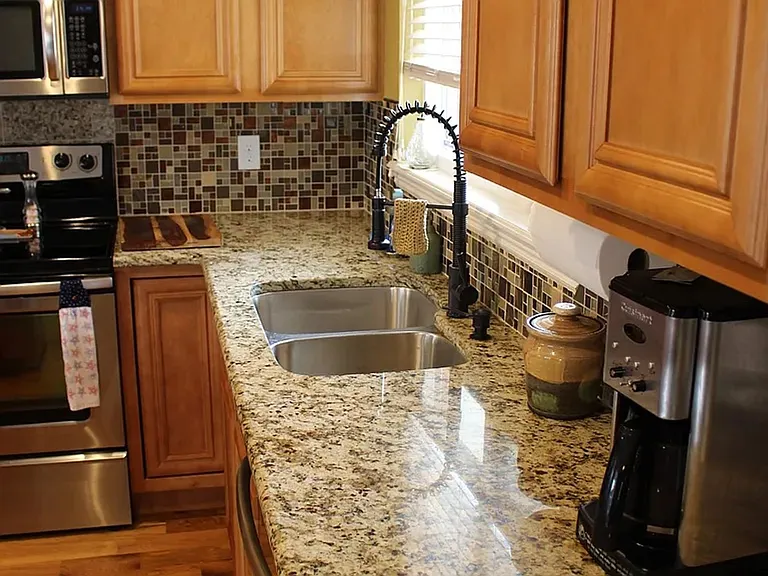 2787 S Benton St — Photo 9