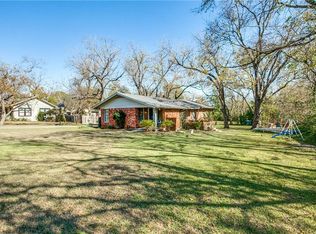 505 S Walnut St, Cleburne, TX 76033