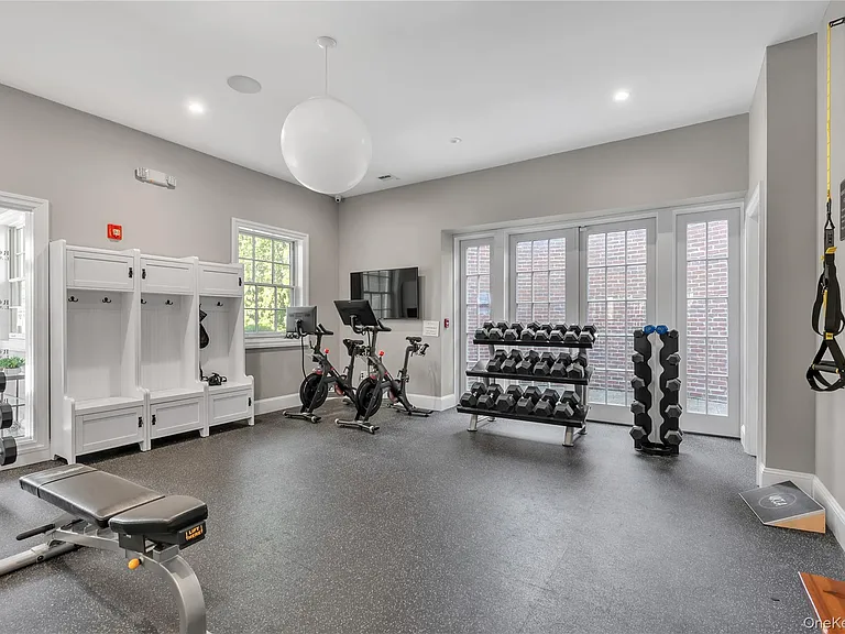 402 Grist Mill Cir — Photo 25