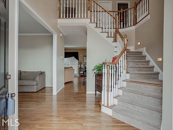 2nd image of 5105 Town Creek Ct