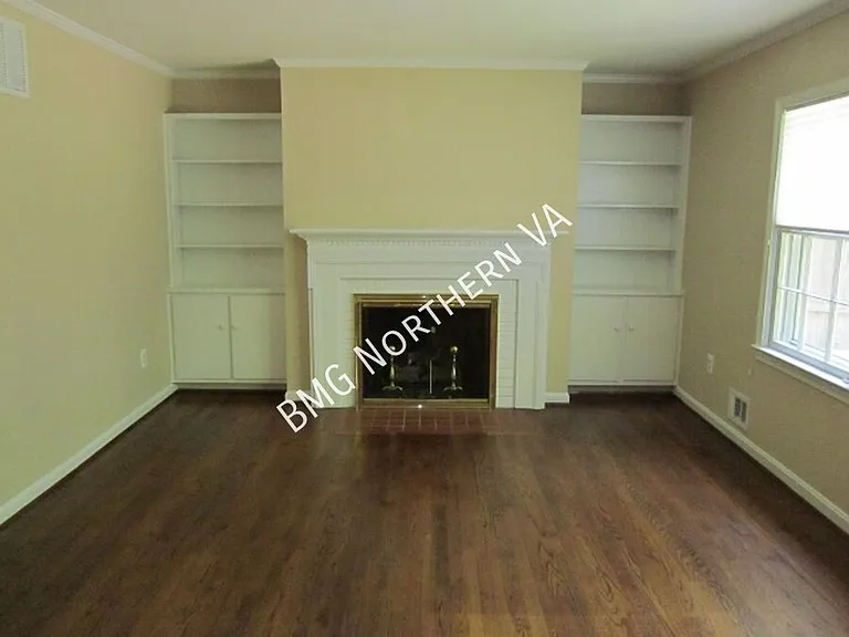 1160 Wimbledon Dr — Photo 5