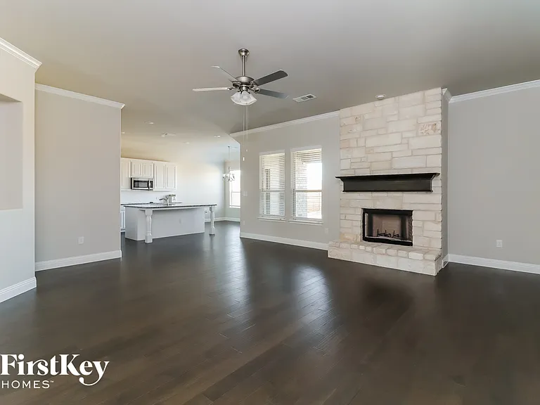 109 Independence Dr — Photo 4
