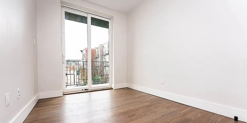 Rented by Reavis | media 26