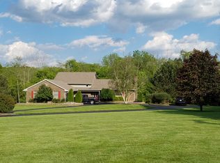 2677 Red Bird Dr, Lebanon, OH 45036